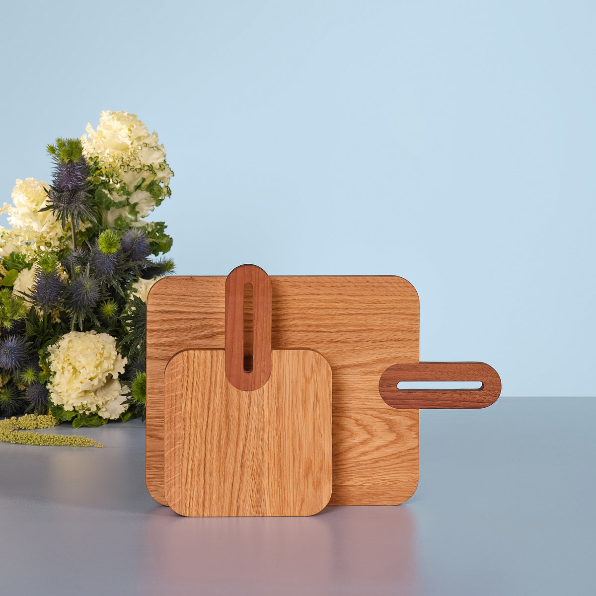 Manche en noyer sculpté à la main – planche apéritive haut de gamme KOPO