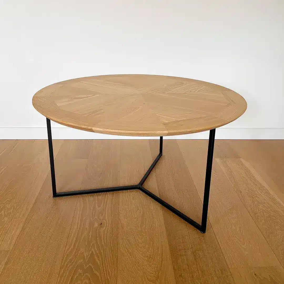 Table Basse Aile d'Avion Ronde en Chêne Massif et Acier haut de gamme