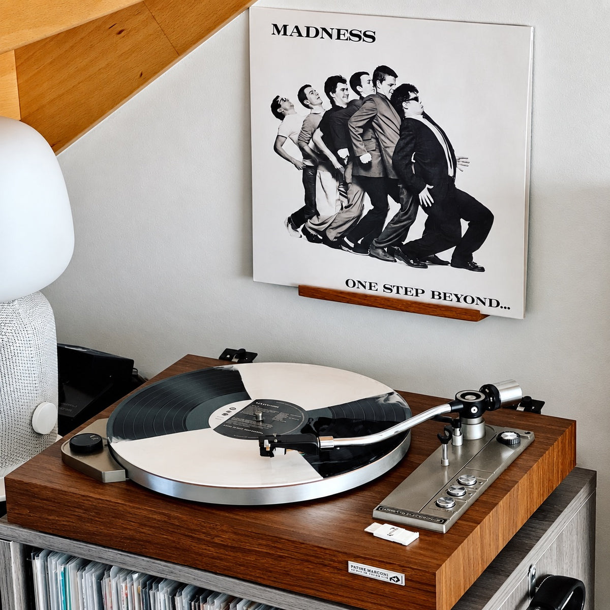 Le présentoir à vinyle