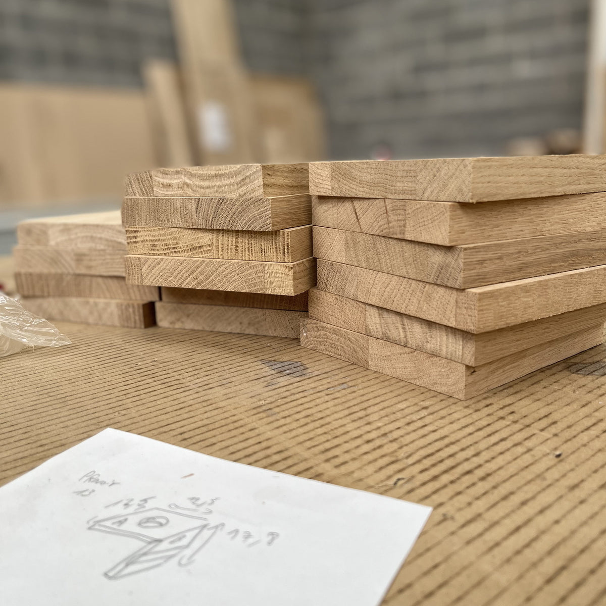 Valorisation des chutes de bois dans l'atelier KOPO Création