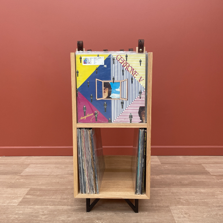 Meuble tour de rangement pour disque vinyle.