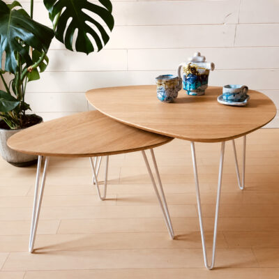 lot de deux tables basses gigogne en chêne massif et pied en acier blanc